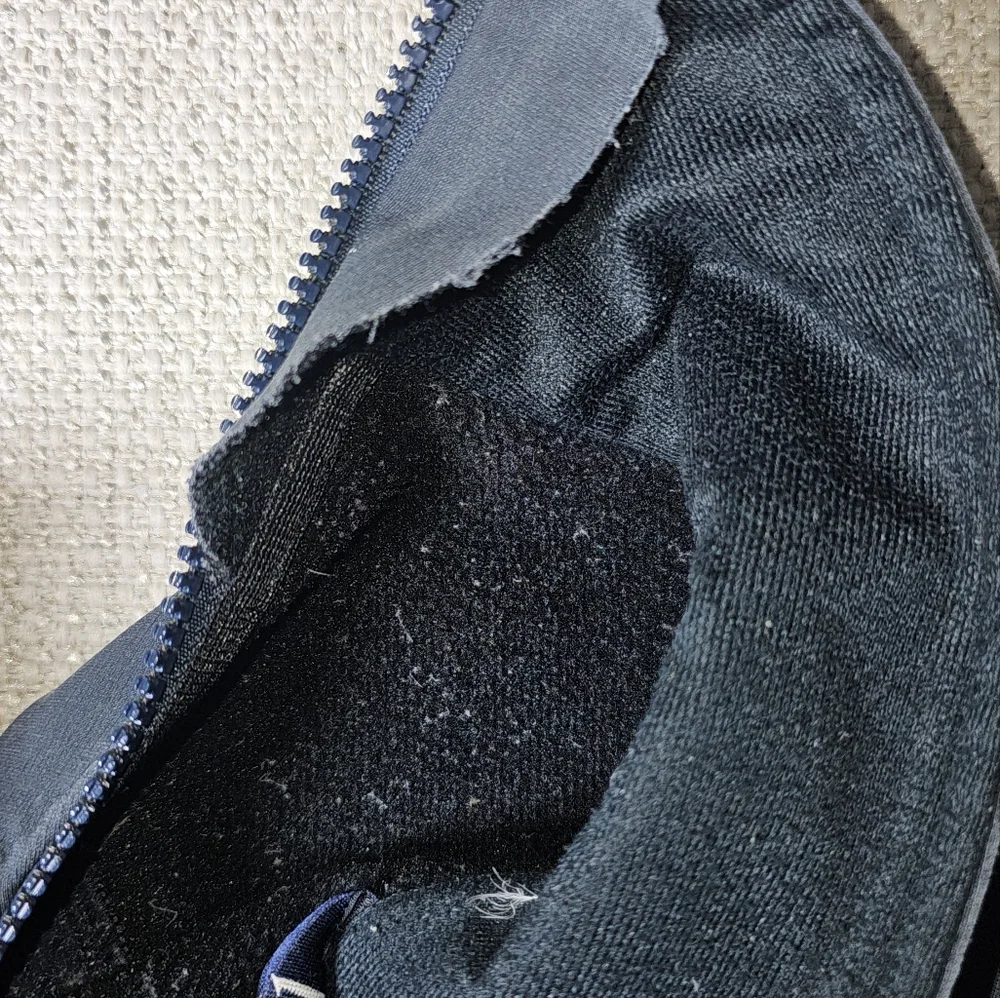 Arc'teryx Two-Tone Blue and Black Vest - Picture 13 of 14